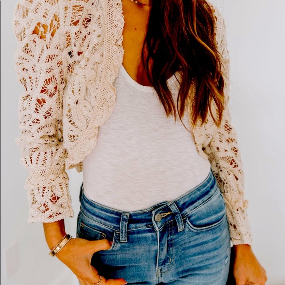 Maryland Cotten chrochet bolero! Cream colored!